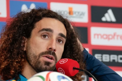 El defensa de la selección española Marc Cucurella durante la rueda de prensa tras el entrenamiento del equipo.