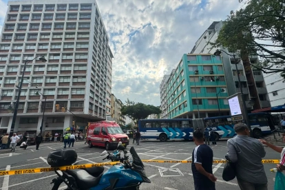 El accidente sucedió en la intersección de las calles Pedro Carbo y Colón, centro de Guayaquil.