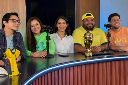 Equipo de 'No Fuimos Al Mundial' discute sobre las conspiraciones de la cita mundialista 2026.