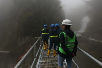 Recorrido. En la captación de Blanco Chico se realizan trabajos de reconstrucción para recuperar 700 litros de agua por segundo al sistema.