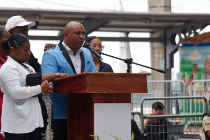 Luis Arroyo, padre de dos de los niños fallecidos en el Caso Las Malvinas, pronunció palabras de perdón para los militares, en el acto de disculpas públicas por la muerte de los menores de edad.