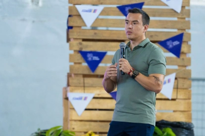 Daniel Noboa reduce gabinete a 10 ministerios en Ecuador mediante decretos ejecutivos en junio 2026.