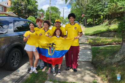 Integrantes de la familia ecuatoriana durante su viaje de 16 horas por carretera hacia el Mundial 2026.