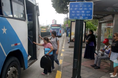 Gobierno de Noboa amplía a 9 meses compensación diésel, junio 2026, Ecuador, para evitar alza de pasajes