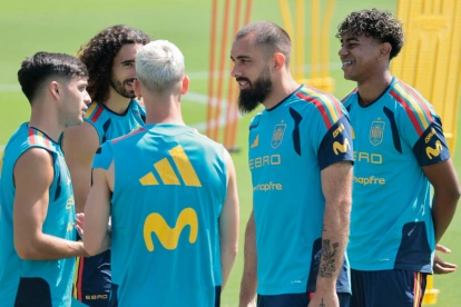 Mundial 2026: España, de Yamine Lamal (der.), vuelve a escena este 21 de junio.
