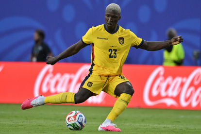 Moises Caicedo volante de la Selección de Ecuador.