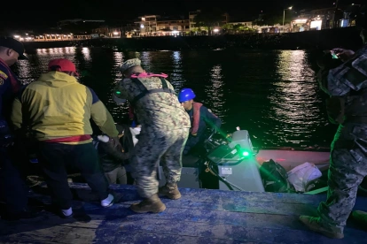 Una llamada al ECU911 permitió salvar a pescador mordido por un tiburón.