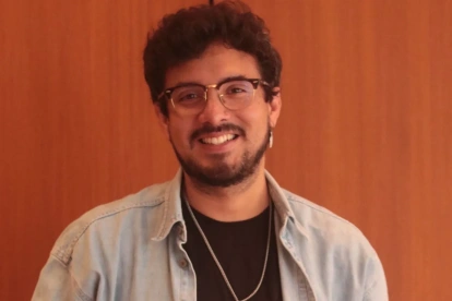 José Antonio Villafuerte fusiona instrumentos reales y ritmos latinos
