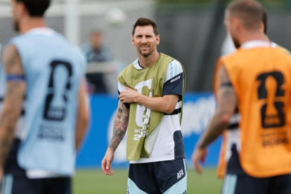 Lionel Messi en el entrenamiento de la selección de Argentina en el Mundial 2026.
