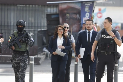 La ministra de Gobierno Nataly Morillo acudió a la Fiscalía este 22 de junio de 2026.
