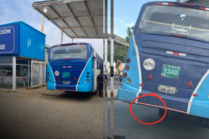 ATM inmoviliza bus denunciado por circular con una sola llanta.