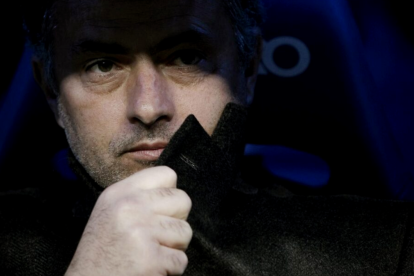 Mourinho rompe con su vieja imagen ante el Barcelona y prioriza el diálogo para resolver la crisis del vestuario