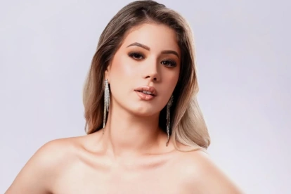 Leidy Álvarez, Chonera Bonita, es designada como Reina de Chone.