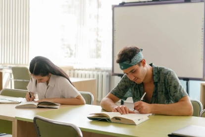Referencial. Inscripciones a curso ImpúlsaT abiertas hasta 26 junio 2026 en Ecuador para acceder a institutos superiores.