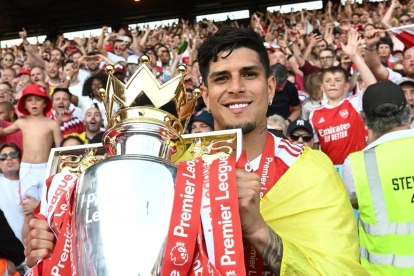 Piero Hincapié ganó la Premier League con Arsenal en la temporada 2025/2026.