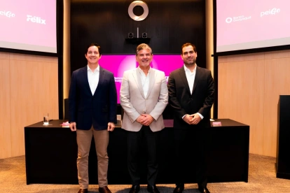 Representantes de Banco Guayaquil, Peigo y Félix durante la presentación de la alianza para facilitar el envío y la recepción de remesas entre Estados Unidos y Ecuador.