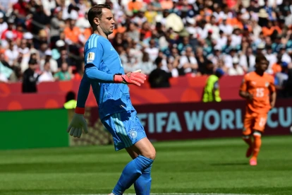 Manuel Neuer de Alemania reacciona este sábado, en un partido del grupo E del Mundial de la FIFA 2026 entre Alemania y Costa de Marfil en el estadio BMO en Toronto.