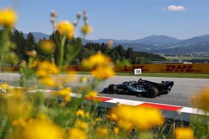 El piloto italiano Andrea Kimi Antonelli, de Mercedes, participa en una sesión de entrenamientos del Gran Premio de Austria de Fórmula 1.
