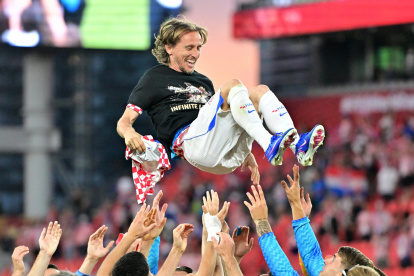 Mundial 2026: Luka Modric, celebrado por su carrera con Croacia.