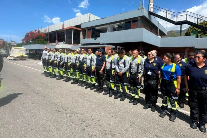 El equipo de bomberos de Guayaquil está integrado por 11 mujeres y 50 hombres.