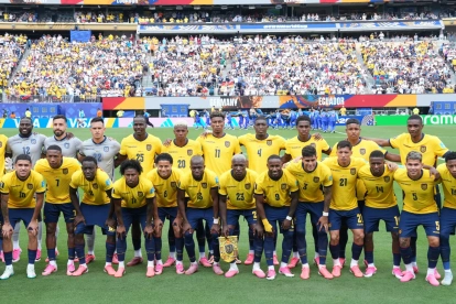 Jugadores de la Selección de Ecuador tras el triunfo contra Alemania.