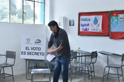 Ecuador define precandidatos en junio 2026 para elecciones seccionales por renovación de autoridades locales