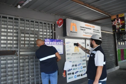Operativo en Sauces deja 38 locales clausurados por falta de permisos municipales.