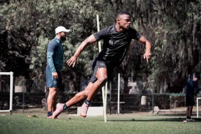 Jugadores de Liga de Quito durante el último entrenamiento previo al duelo frente a Orense por la fecha 16 de la LigaPro.