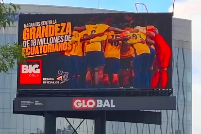 Pantallas digitales ubicadas en distintos puntos de Ciudad de México proyectaron mensajes de apoyo a la Selección ecuatoriana antes de su compromiso internacional.