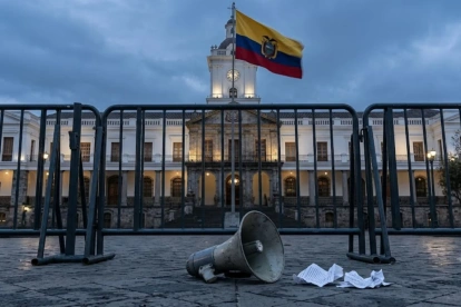 Imagen simbólica para mostrar Carondelet y el silencio de sectores de la sociedad civil.