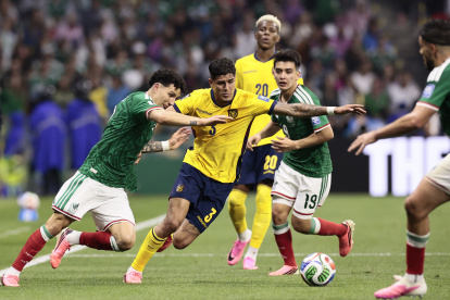 La Selección de Ecuador no tuvo reacción ante México.