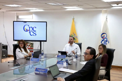 Ni meritocracia ni transparencia. El CPCCS repite el desastre de los viejos congresos mientras la ciudadanía se debate entre la apatía y el desencanto