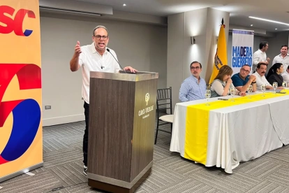 Andrés Roche es el precandidato al Municipio de Guayaquil por el Partido Social Cristiano y el movimiento Madera de Guerrero.
