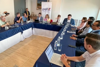 Representante del sector atunero, reunidos con la autoridad, para definir acciones concretas para fortalecer la productividad.