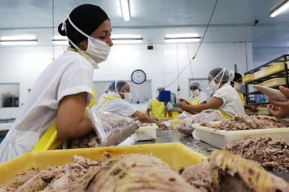 La industria atunera alerta por pérdida de competitividad.