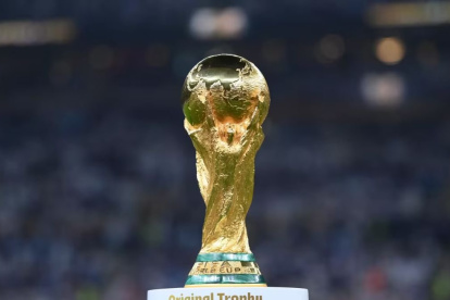 El trofeo del Mundial es el trofeo más codiciado por futbolistas profesionales.