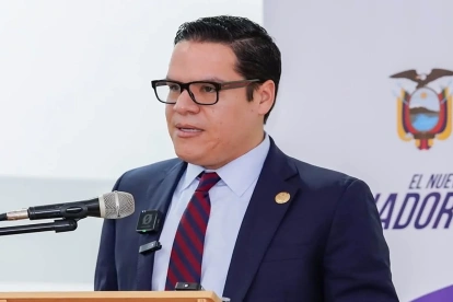 José Julio Neira expuso información confidencial de la demanda que Celec emprendió contra Progen.