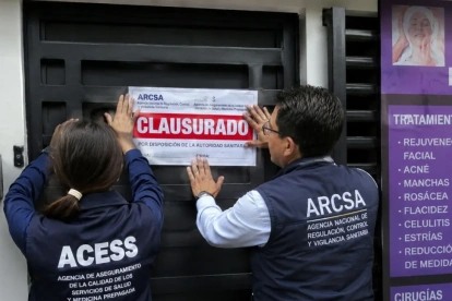 Referencial. Arcsa constantemente realiza operativos que terminan en clausuras.