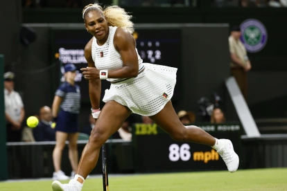 Serena Williams, ganadora de 23 títulos de Grand Slam, en su regreso a las pistas en Wimbledon.