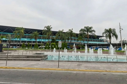 La pileta paisajística de la Terminal Terrestre 