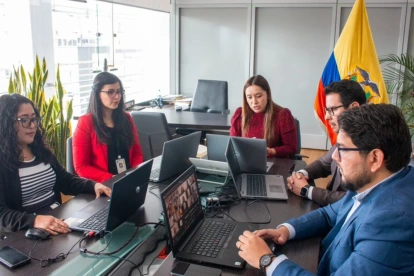 Representantes de Ecuador en la reunión virtual con República Dominicana.