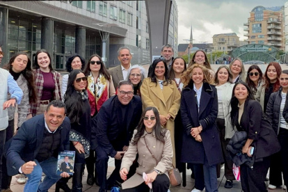 La periodista ecuatoriana Emely León Morey participó en una visita académica al Parlamento Europeo, donde conoció de cerca el funcionamiento de la democracia europea.