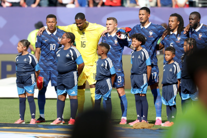 La selección francesa, con su capitán y estrella Kylian Mbappé, abrirán la fase de cuartos de final del mundial contra Marruecos