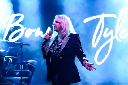 La muerte de Bonnie Tyler a los 75 años en Portugal puso fin a una batalla médica que se extendió durante meses, pero su legado musical permanece intacto.