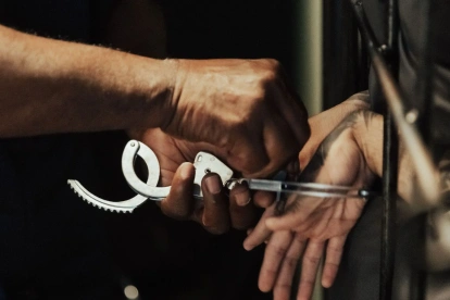 La ley excluye casos con riesgo de tortura, pena de muerte o persecución política.