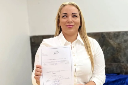 Diana Coloma, concejal de Santo Domingo de los Tsáchilas, anunció su precandidatura a la alcaldía por el Partido Social Cristiano.
