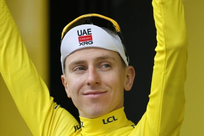 El ciclista esloveno Tadej Pogacar, del UAE Team Emirates XRG, durante la sexta etapa del Tour de Francia.