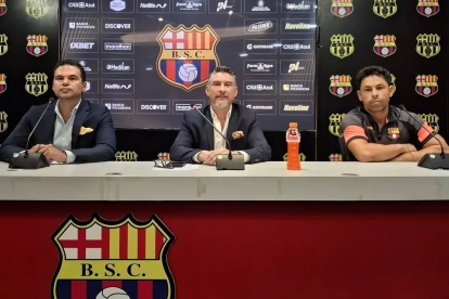 Miguel Montalvo (c) es el vicepresidente financiero de Barcelona SC.