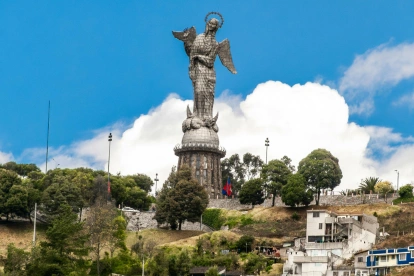 Vecinos y organizaciones promueven actividades para revitalizar barrios tradicionales de Quito.