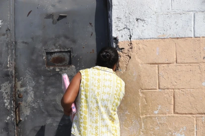 Padres de familia retiraron a sus hijos de la escuela tras las amenazas.